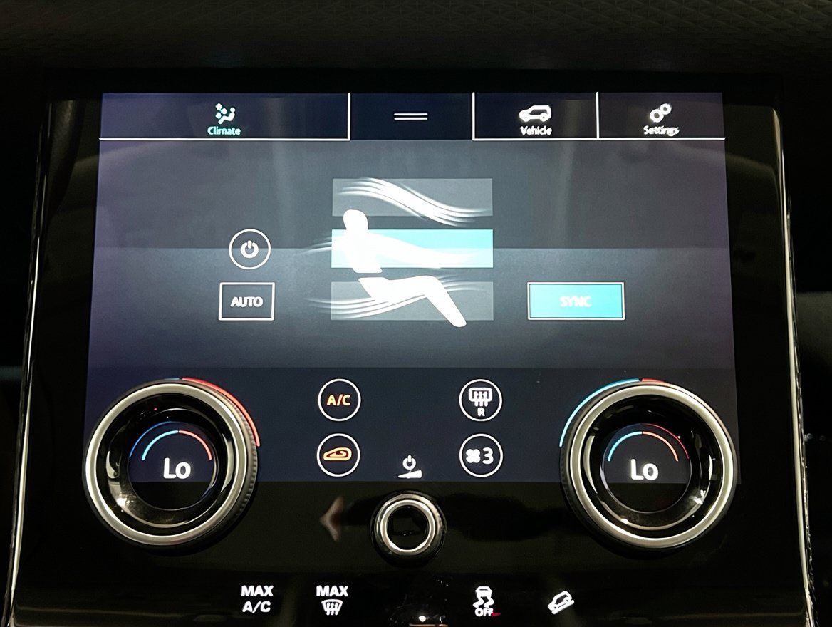 Used 2020 Land Rover Range Rover Velar S AWD/4WD image 12