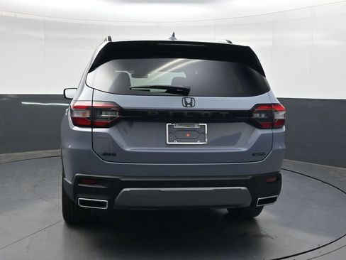 New 2026 Honda Pilot Touring image 5