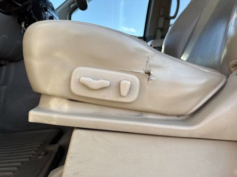 Used 2008 Nissan Pathfinder SE w/ Leather Pkg image 9