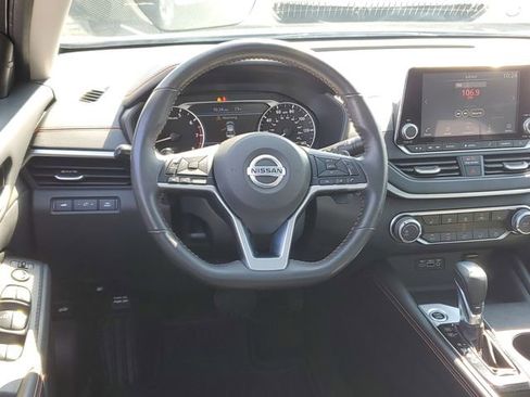 Certified 2022 Nissan Altima 2.5 SR w/ Midnight Edition Package FWD image 12
