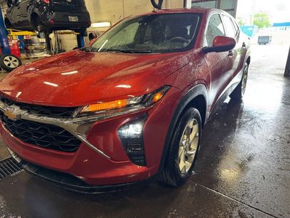 Used 2024 Chevrolet Trax LS w/ LS Convenience Package