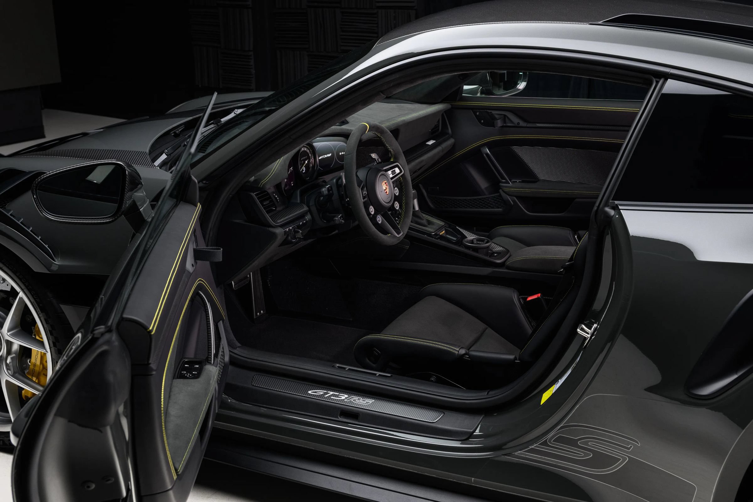 Used 2024 Porsche 911 GT3 RS RWD image 26