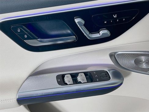 New 2026 Mercedes-Benz GLC 300 4MATIC image 19