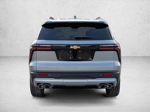 New 2026 Chevrolet Traverse LT w/ LPO, Floor Liner Package AWD/4WD image 8