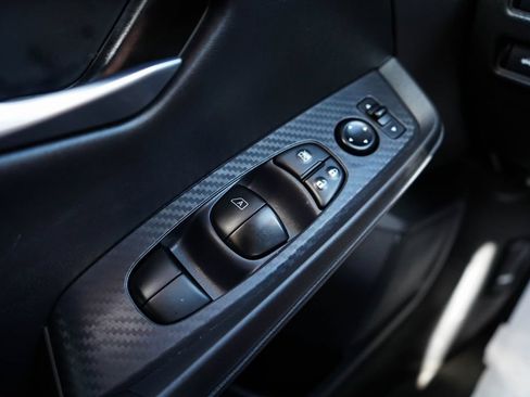 Used 2025 Nissan Sentra SV FWD image 29