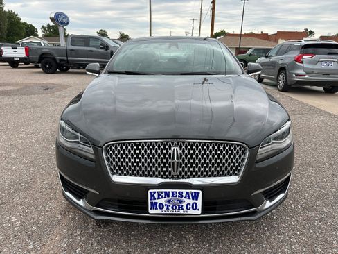 Used 2019 Lincoln MKZ Reserve w/ Luxury Package FWD image 2
