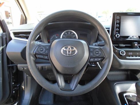Used 2020 Toyota Corolla LE image 15