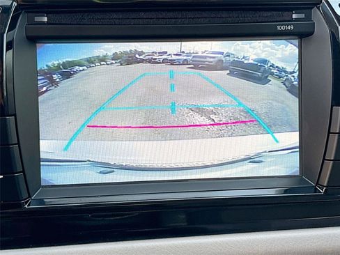 Used 2015 Toyota Corolla LE FWD image 13