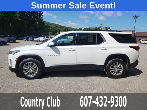 Used 2023 Chevrolet Traverse LT AWD/4WD image 5