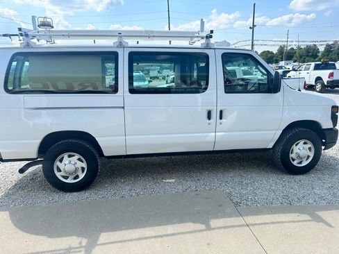 Used 2012 Ford E-350 and Econoline 350 Super Duty w/ Insulation Pkg RWD image 2