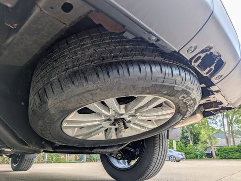 Used 2015 Land Rover LR4 HSE LUX image 21