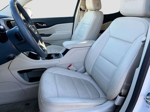 Used 2023 GMC Acadia Denali w/ Denali Ultimate Package image 22