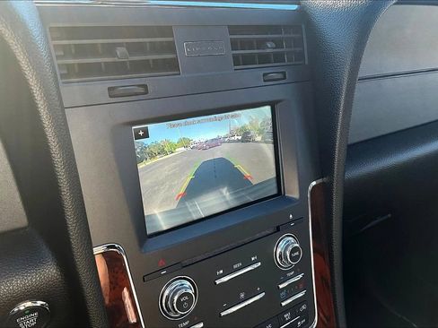 Used 2016 Lincoln Navigator Select image 23
