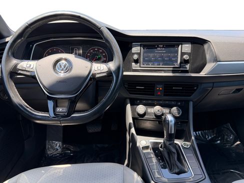 Used 2021 Volkswagen Jetta R-Line FWD image 10