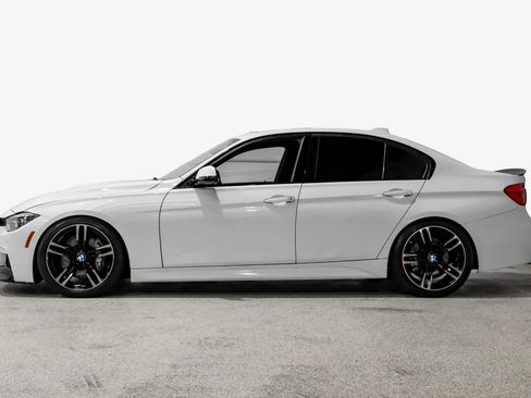 Used 2017 BMW 340i Sedan RWD image 9