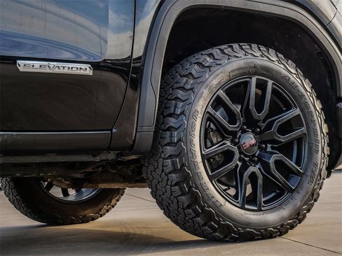 Used 2024 GMC Sierra 1500 Elevation w/ X31 Off-Road Package image 9