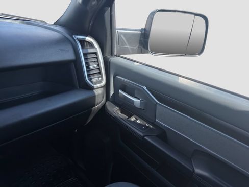 Used 2022 RAM 2500 Big Horn AWD/4WD image 26