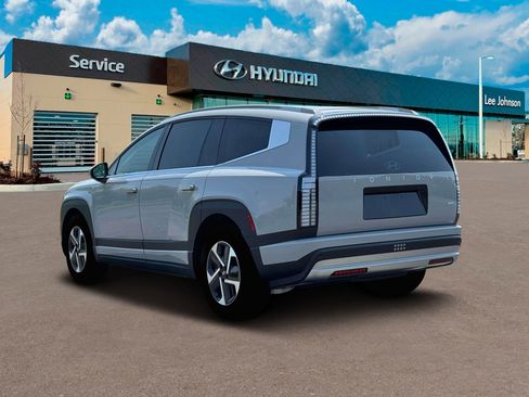 New 2026 Hyundai Ioniq 9 SE image 5