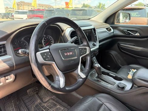 Used 2018 GMC Acadia SLT FWD image 15