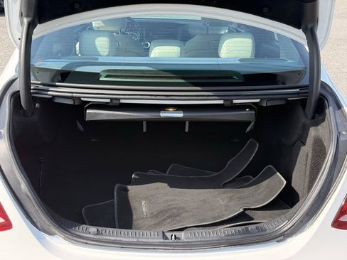 Used 2019 Mercedes-Benz E 300 image 11