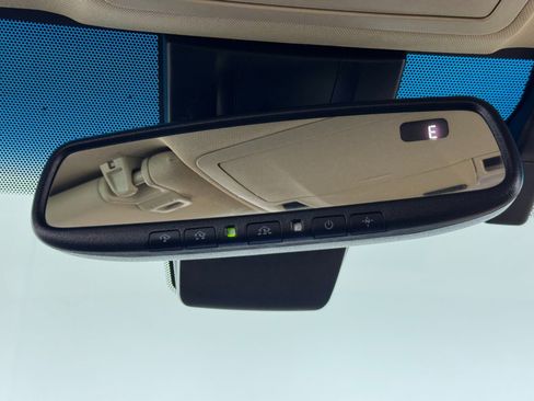 Used 2018 Toyota Avalon XLE Premium image 35