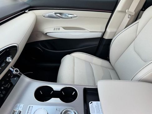 New 2026 Genesis GV70 2.5T Advanced AWD/4WD image 9