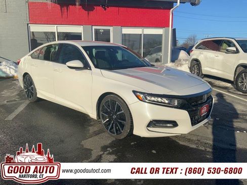 Used 2018 Honda Accord Sport image 3