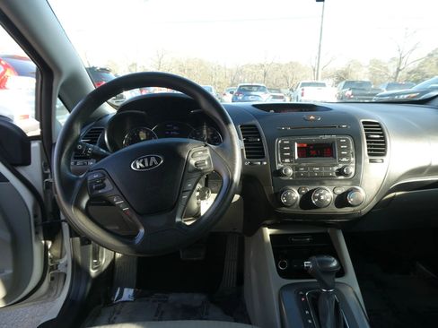 Used 2014 Kia Forte LX w/ Protection Package image 13