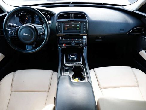 Used 2017 Jaguar XE image 44