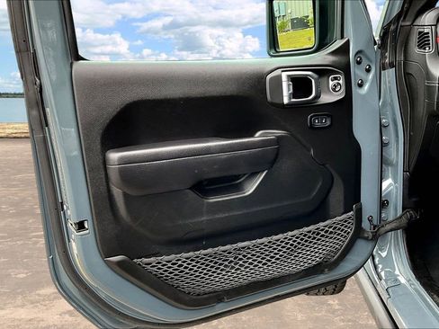 Used 2024 Jeep Wrangler Rubicon w/ Capability Package AWD/4WD image 22