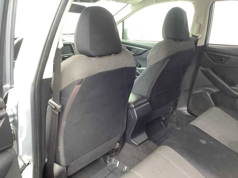 Used 2019 Subaru Crosstrek 2.0i image 12