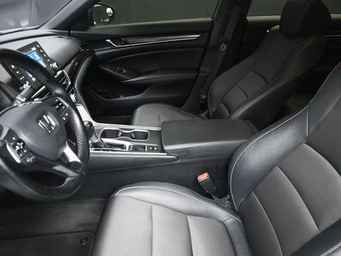 Used 2019 Honda Accord Sport image 16