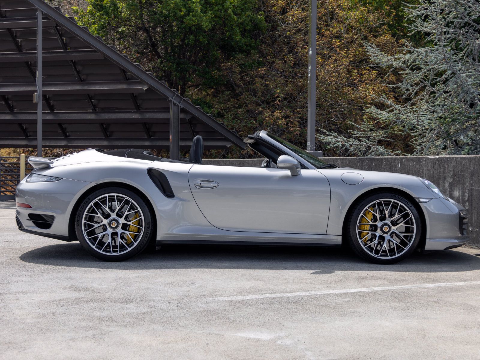 Used 2015 Porsche 911 Turbo S AWD/4WD image 12