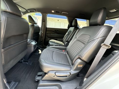 Used 2024 Nissan Pathfinder Rock Creek AWD/4WD image 36