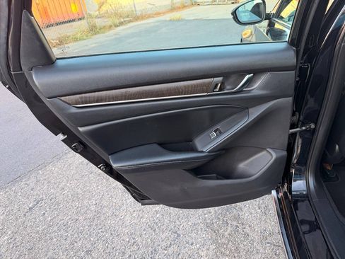Used 2018 Honda Accord EX-L image 26