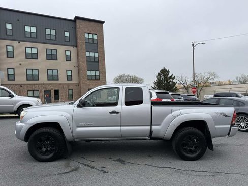 Used 2006 Toyota Tacoma 4x4 Access Cab V6 image 4