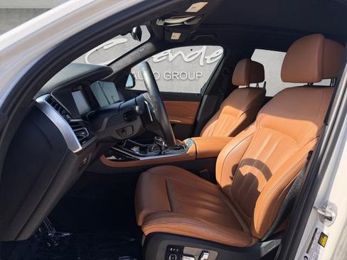 Used 2022 BMW X7 xDrive40i w/ M Sport Package image 19