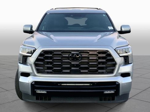 Used 2025 Toyota Sequoia Platinum image 4