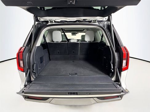 Used 2025 Ford Expedition Max Platinum w/ Platinum Ultimate Package AWD/4WD image 24
