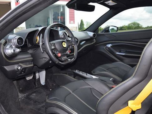Used 2022 Ferrari F8 Tributo image 23