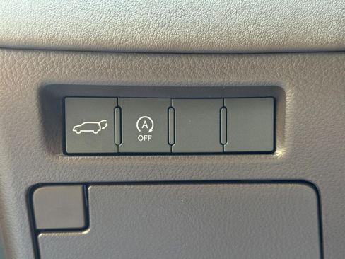 Used 2023 Lexus LX 600 Luxury w/ Appearance Package image 20