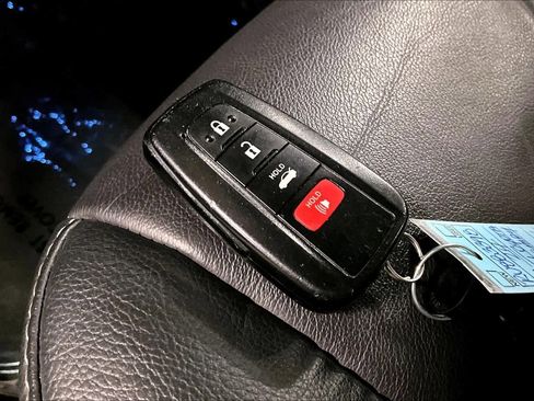 Used 2024 Toyota Camry XSE FWD image 15