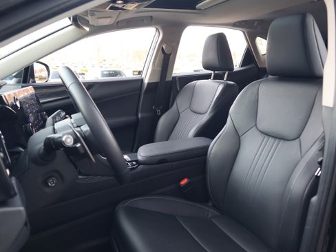 Used 2025 Lexus NX 250 FWD w/ Accessory Package (Z1) image 36