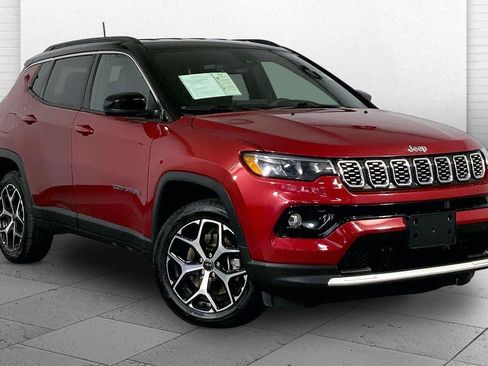 Used 2025 Jeep Compass Limited AWD/4WD image 1