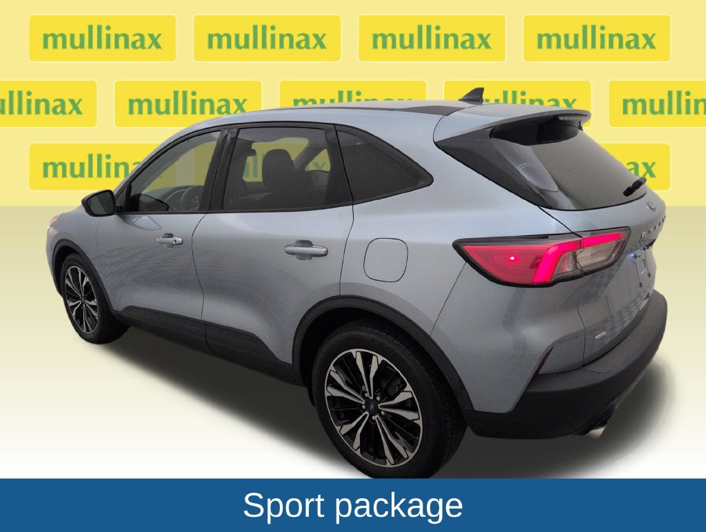 Used 2022 Ford Escape SE w/ SE Sport Appearance Package FWD image 8