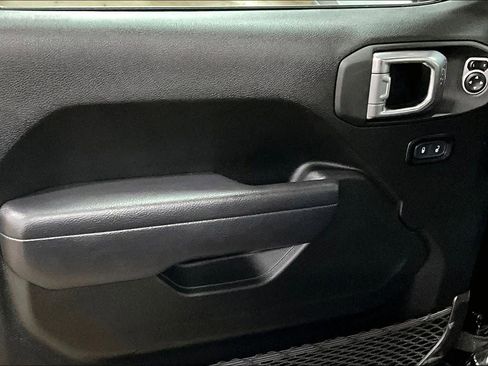 Used 2024 Jeep Wrangler Unlimited Rubicon image 19