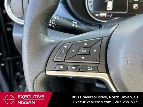 New 2025 Nissan Versa SV w/ Trunk Package image 9