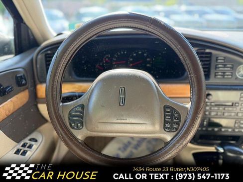 Used 2001 Lincoln Continental FWD image 24
