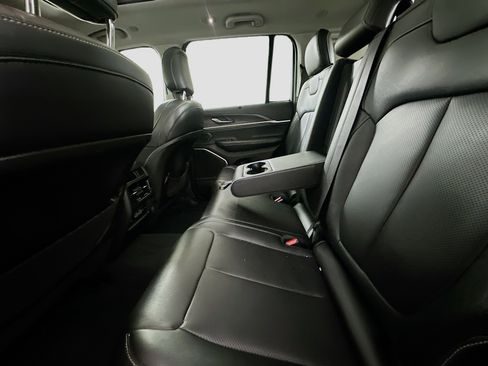 Used 2023 Jeep Grand Cherokee 4WD 4xe w/ Luxury Tech Group II image 27