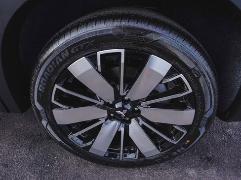 New 2026 Mitsubishi Outlander SEL image 8